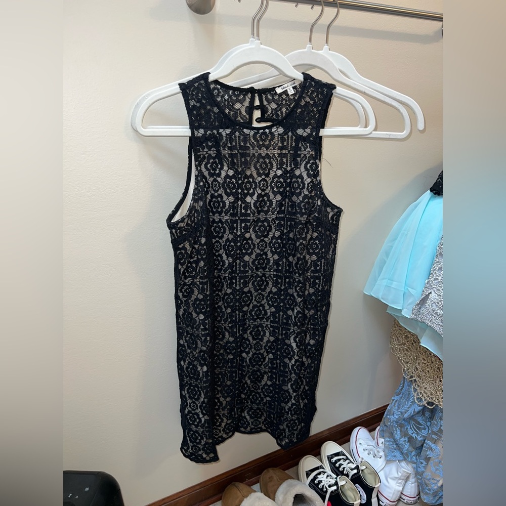 Bleuh ciel sleeveless back lace dress NEVER WORN